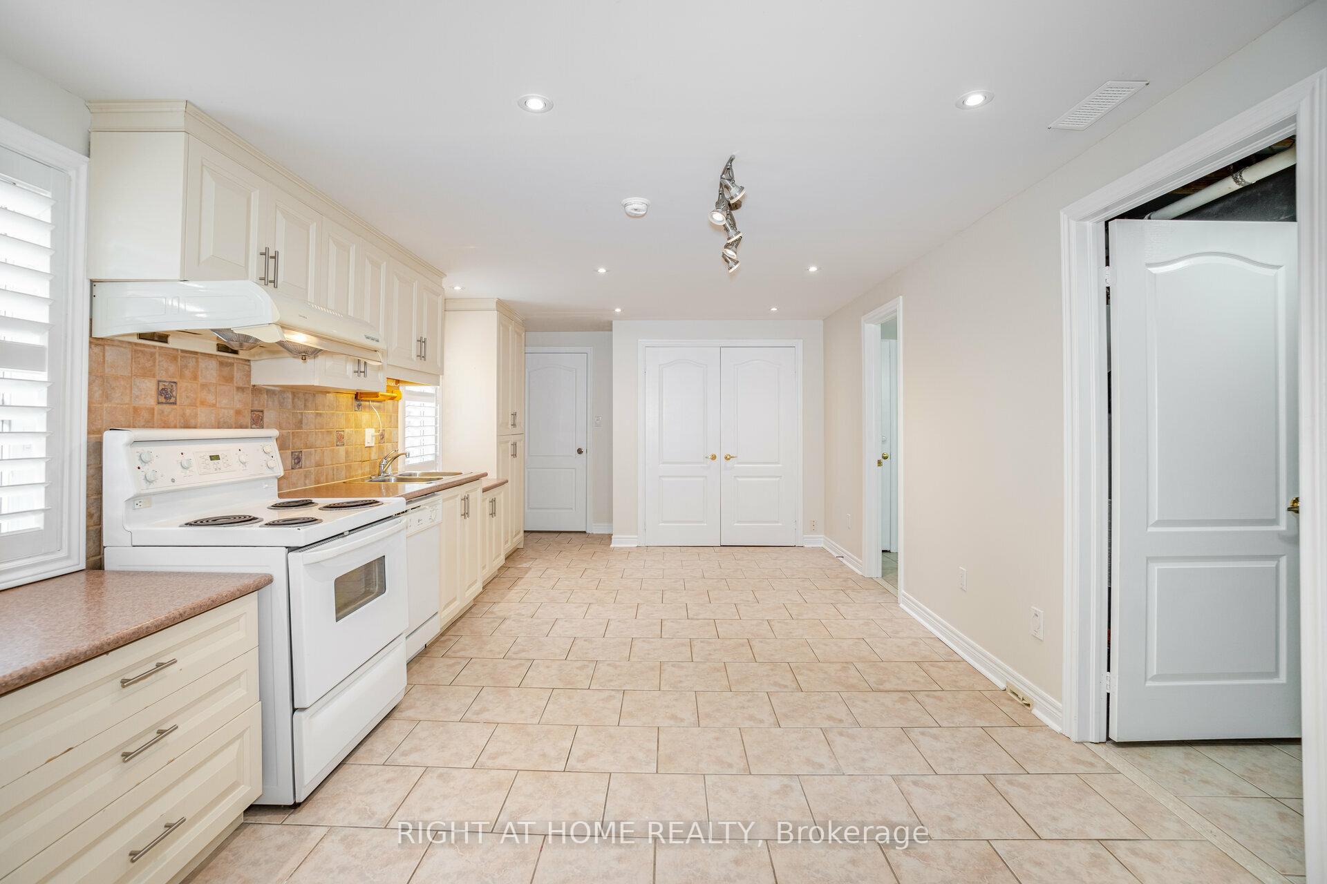 Photo 6 of Unit Lower, 62 San Vito Drive, Vaughan, Sonoma Heights — HOMEH