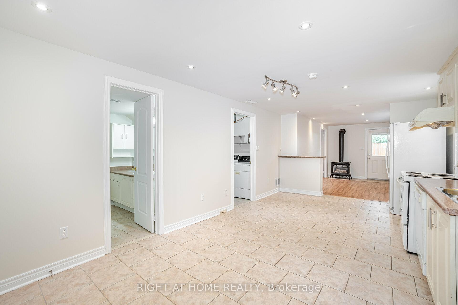 Photo 8 of Unit Lower, 62 San Vito Drive, Vaughan, Sonoma Heights — HOMEH
