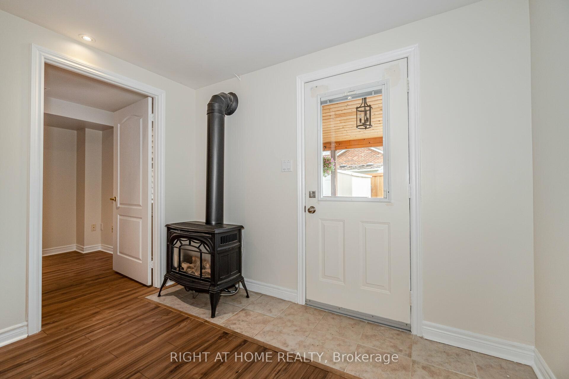 Photo 17 of Unit Lower, 62 San Vito Drive, Vaughan, Sonoma Heights — HOMEH