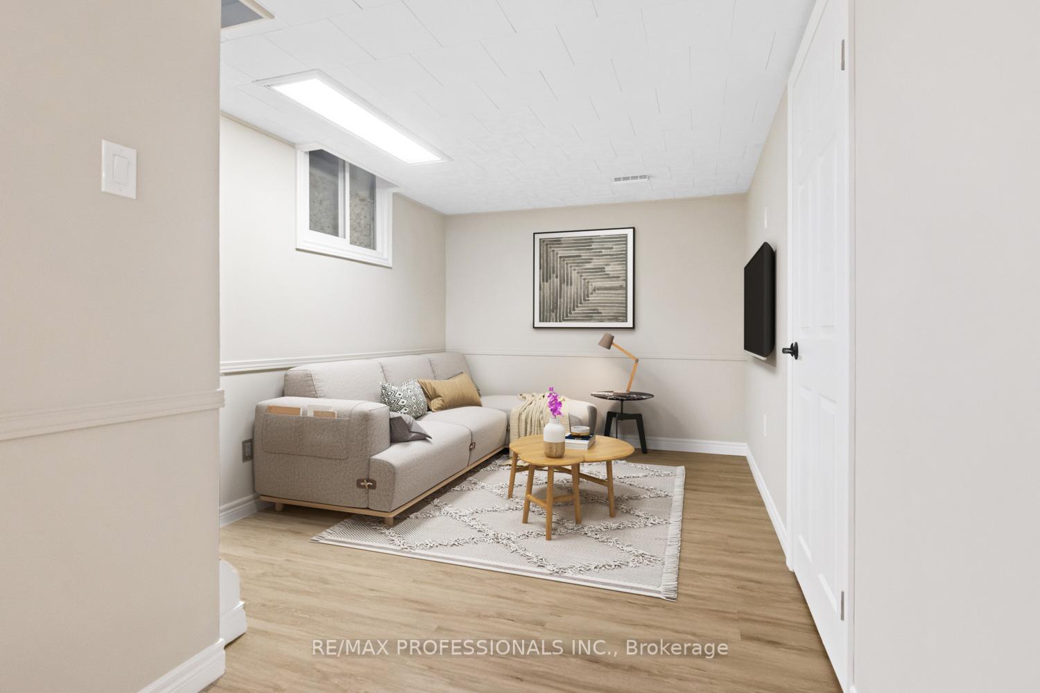 Photo 6 of Unit Lower, 5 Manor Drive, Kitchener — HOMEH