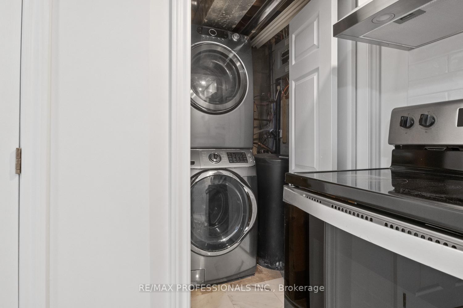 Photo 14 of Unit Lower, 5 Manor Drive, Kitchener — HOMEH
