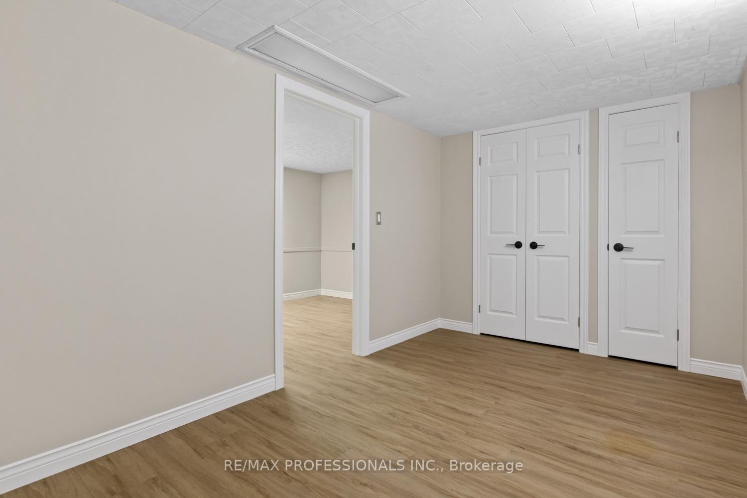 Photo 27 of Unit Lower, 5 Manor Drive, Kitchener — HOMEH