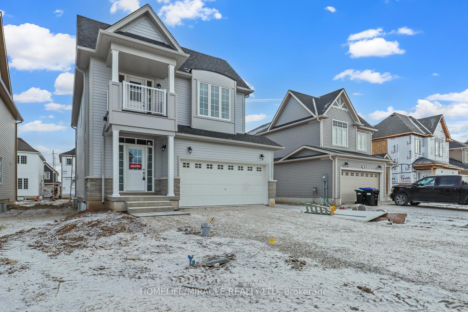 Photo 3 of 213 Clipper Drive, Clearview, Stayner — HOMEH