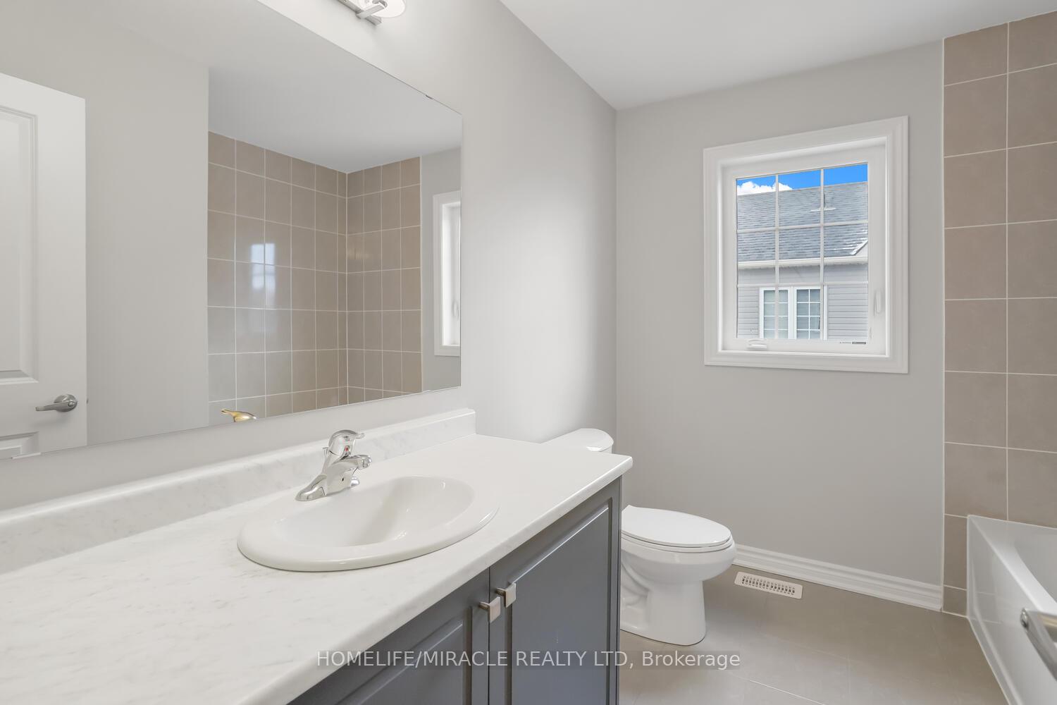 Photo 24 of 213 Clipper Drive, Clearview, Stayner — HOMEH