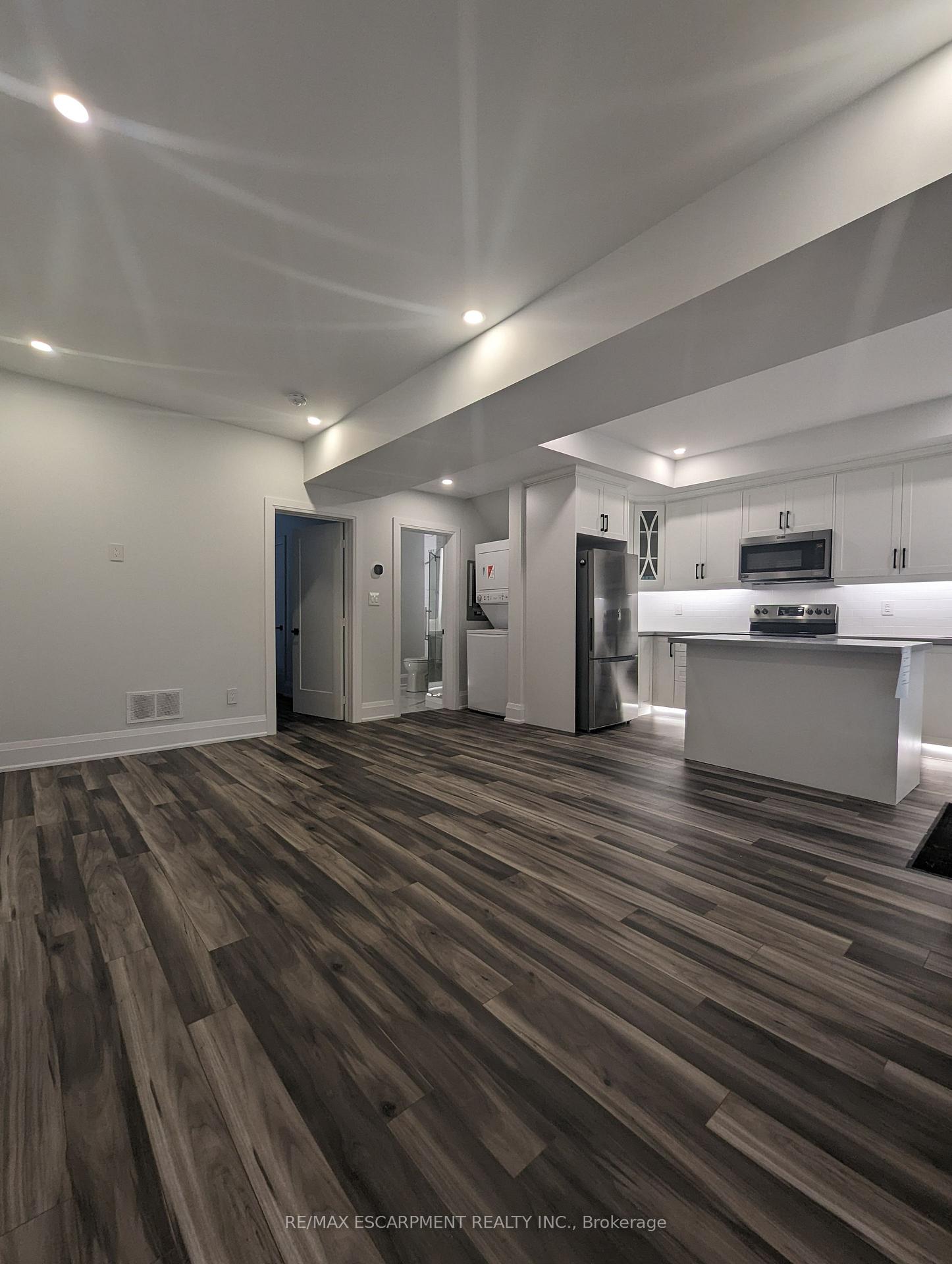 Photo 3 of Unit 1, 333 Emerald Street N, Hamilton, Beasley — HOMEH