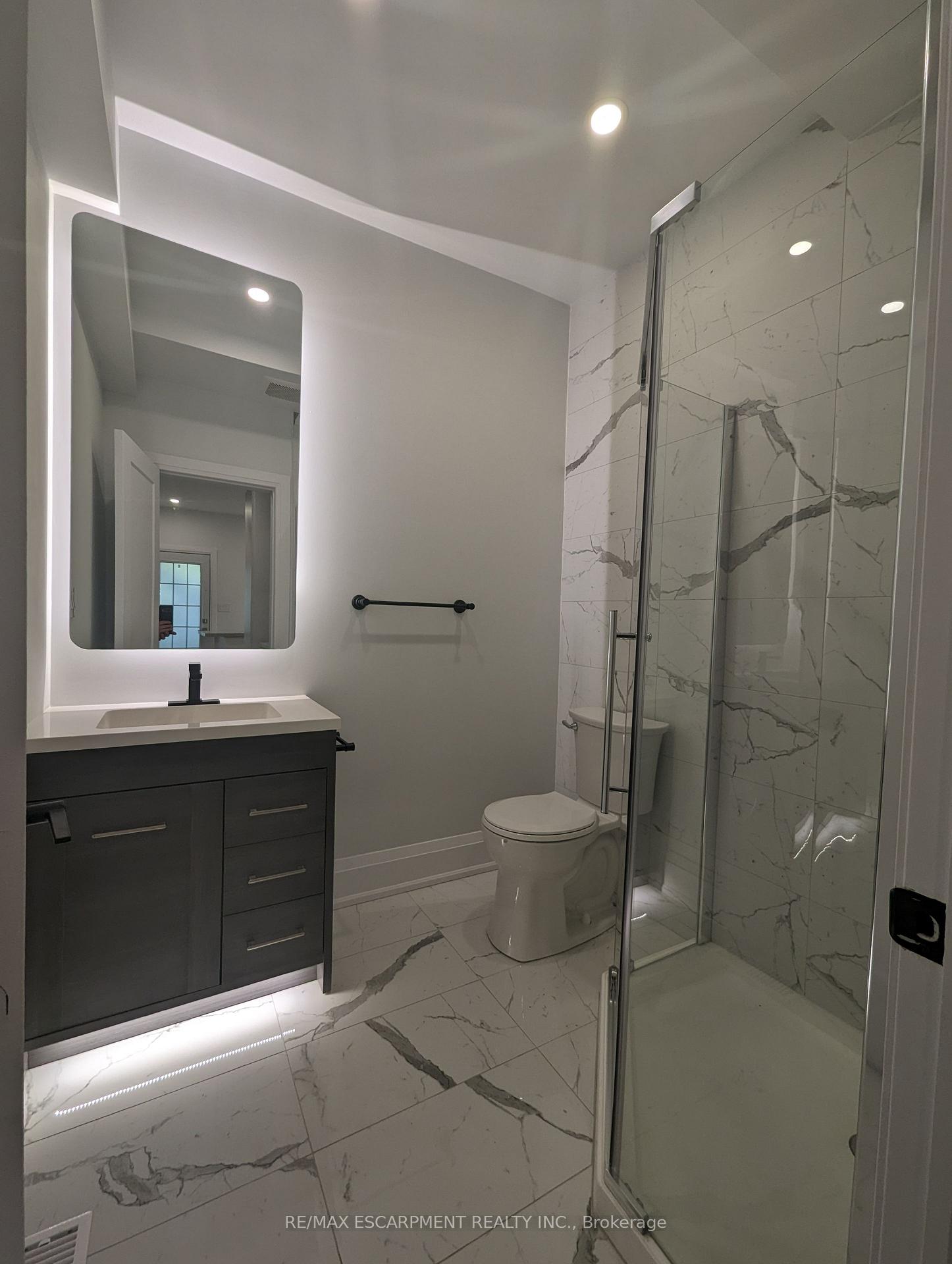 Photo 8 of Unit 1, 333 Emerald Street N, Hamilton, Beasley — HOMEH