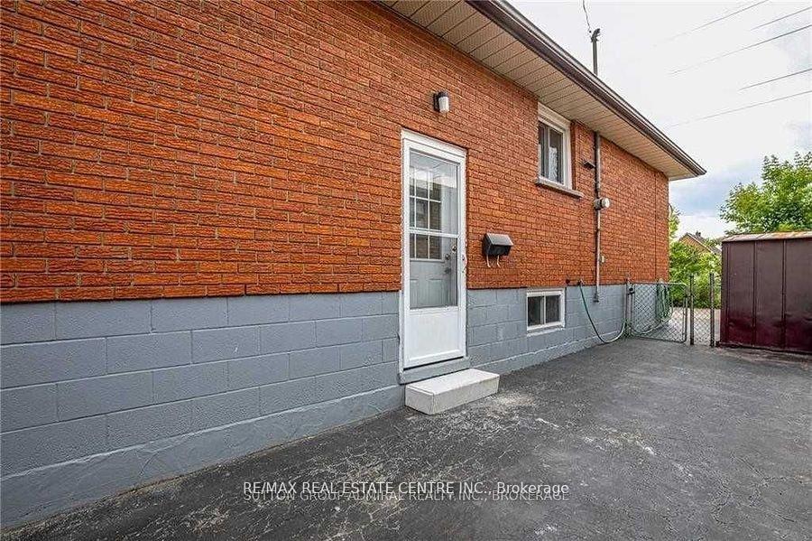 Photo 2 of Unit 2, 49 Selkirk Avenue, Hamilton, Landsdale — HOMEH