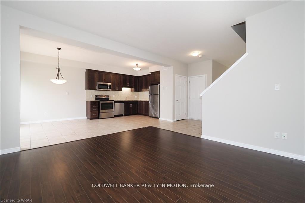 Photo 5 of 285 Sweet Gale Street S, Waterloo, Columbia Forest/Clair Hills — HOMEH