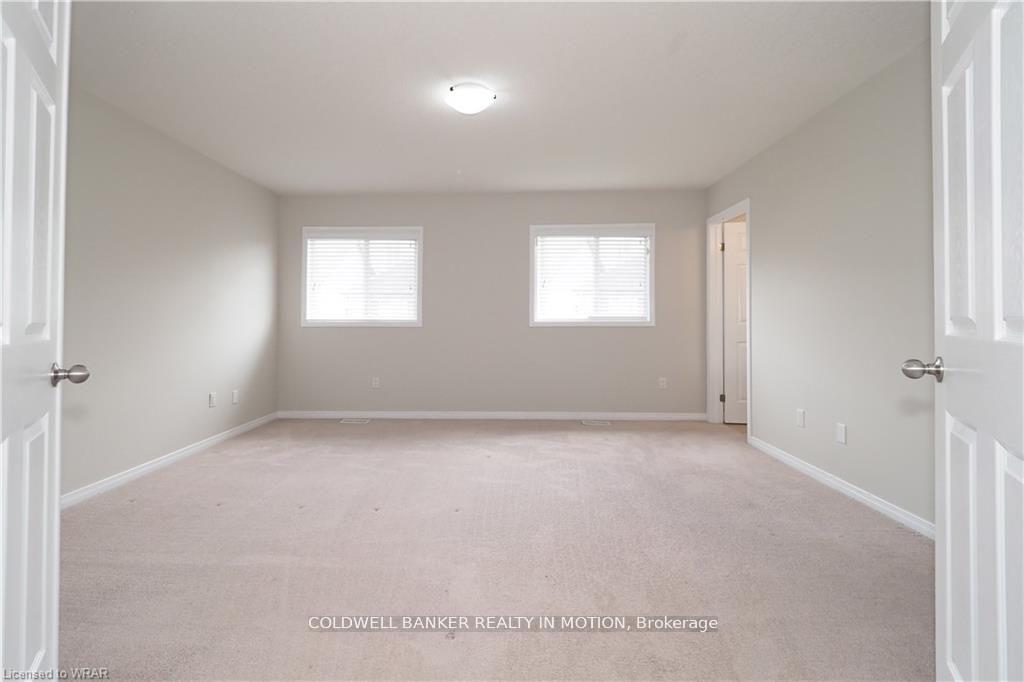 Photo 10 of 285 Sweet Gale Street S, Waterloo, Columbia Forest/Clair Hills — HOMEH