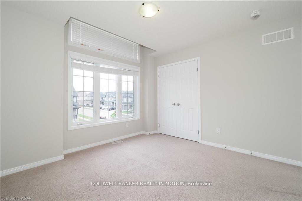 Photo 12 of 285 Sweet Gale Street S, Waterloo, Columbia Forest/Clair Hills — HOMEH
