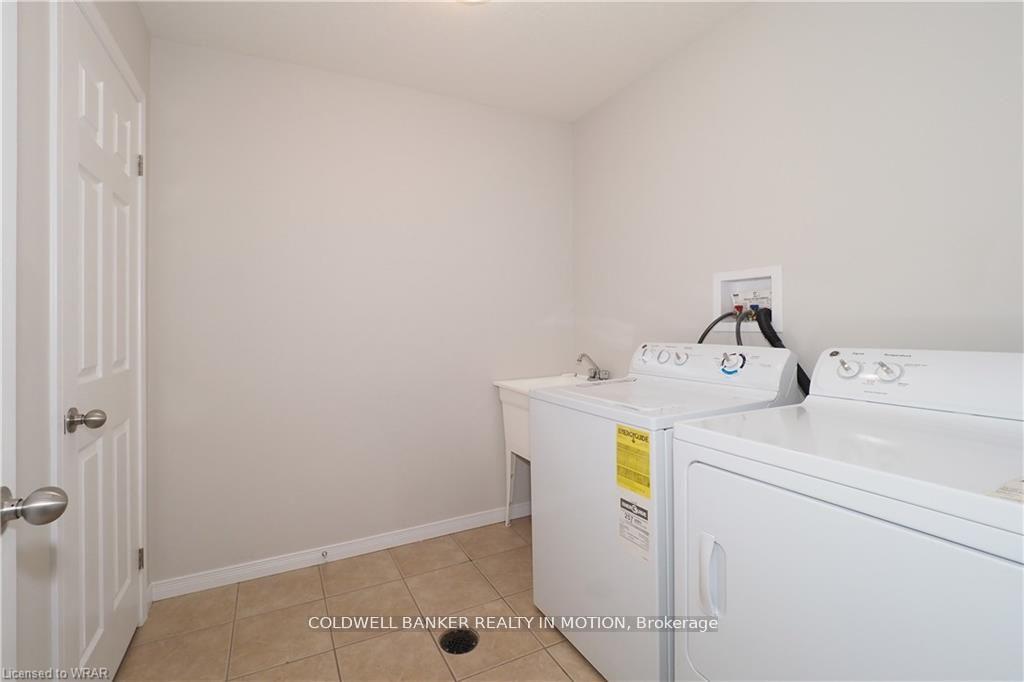 Photo 15 of 285 Sweet Gale Street S, Waterloo, Columbia Forest/Clair Hills — HOMEH