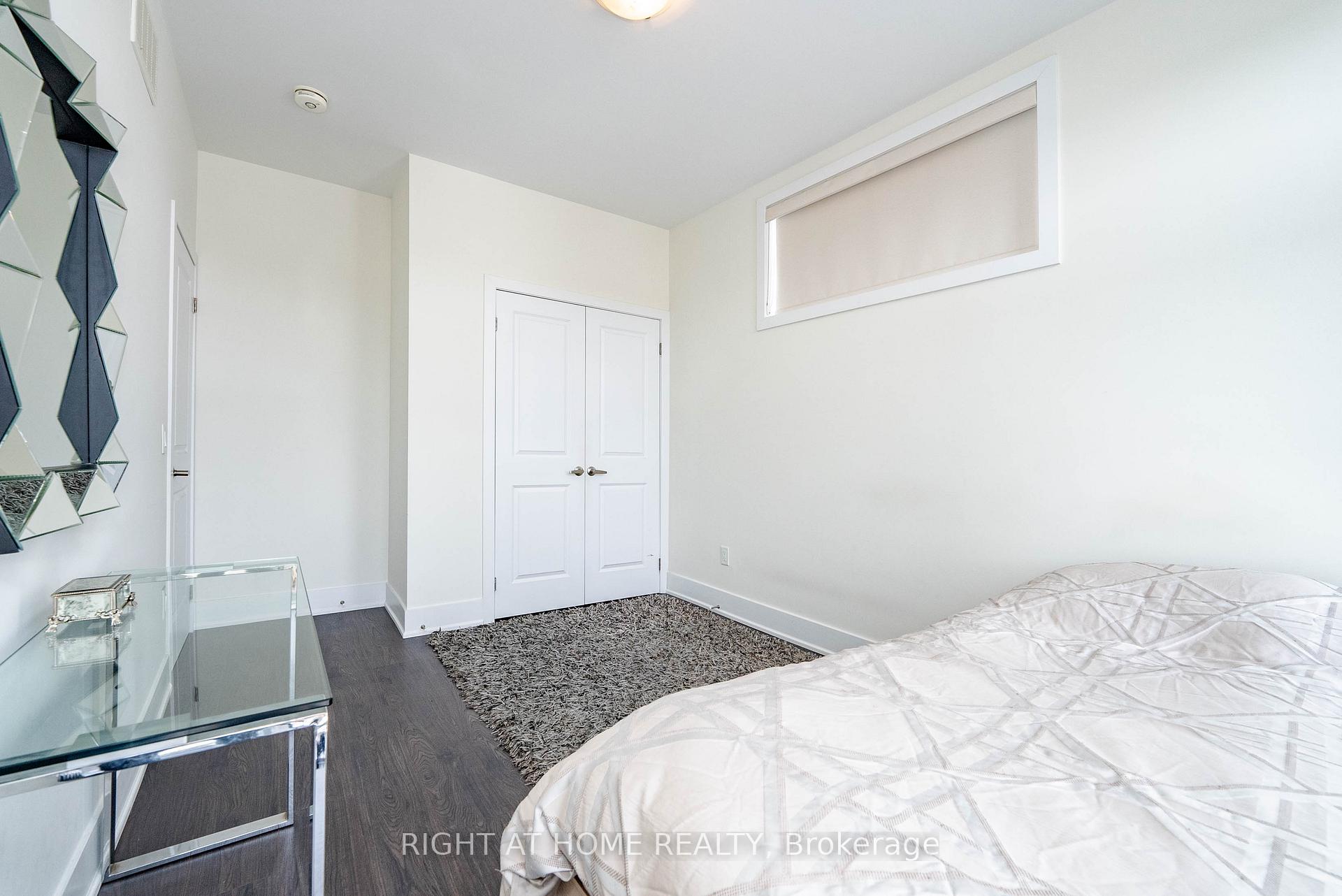 Photo 27 of 16 Cambray Road, Vaughan, Patterson — HOMEH
