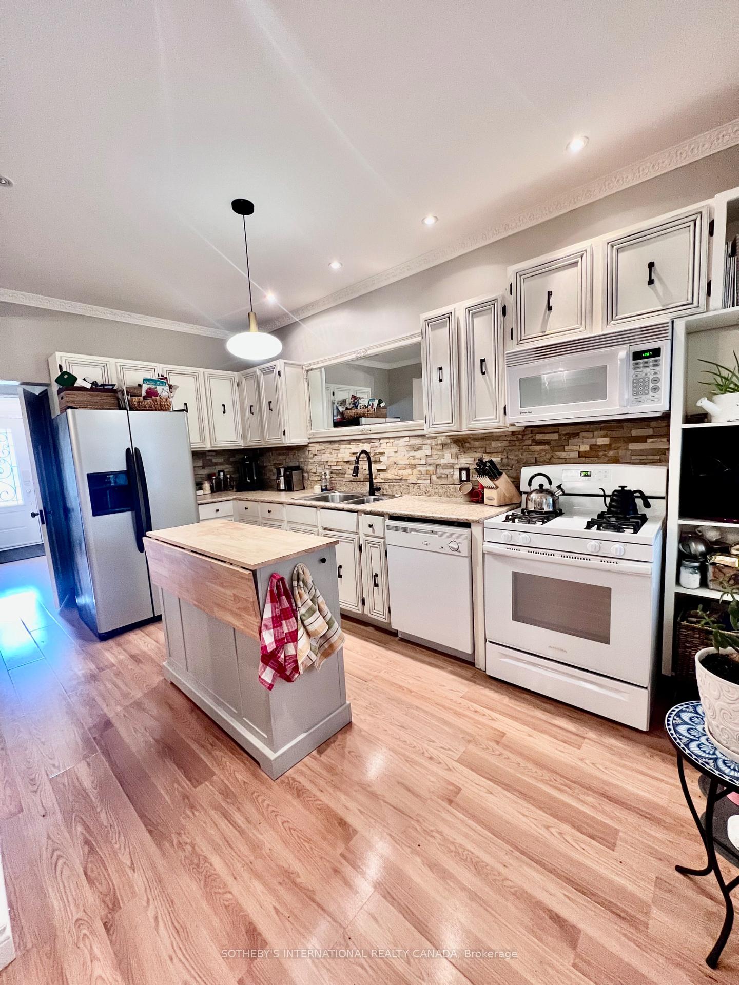 Photo 5 of 73 Somerset Avenue, Hamilton, Stripley — HOMEH