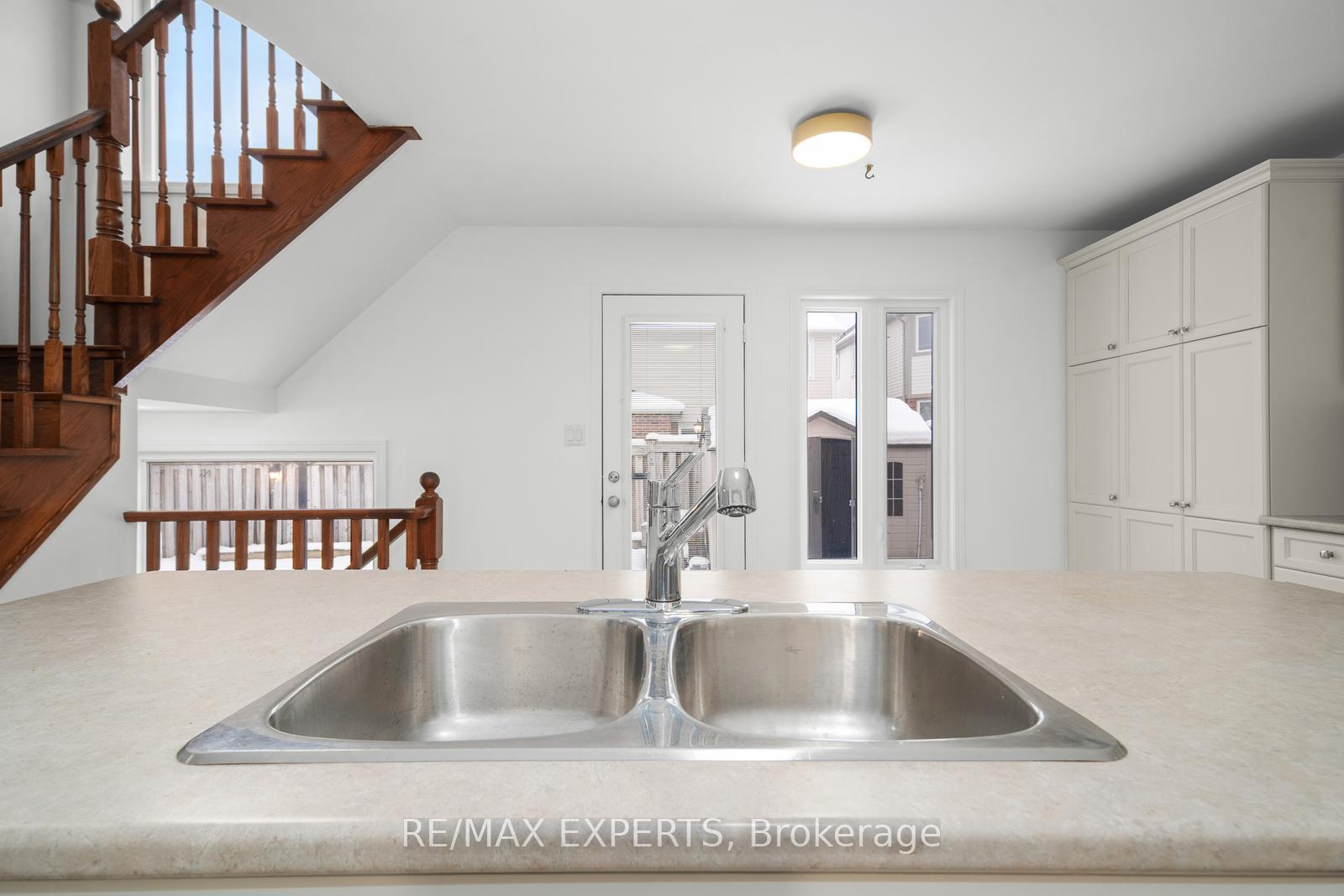 Photo 15 of 70 Steele Street, New Tecumseth, Alliston — HOMEH