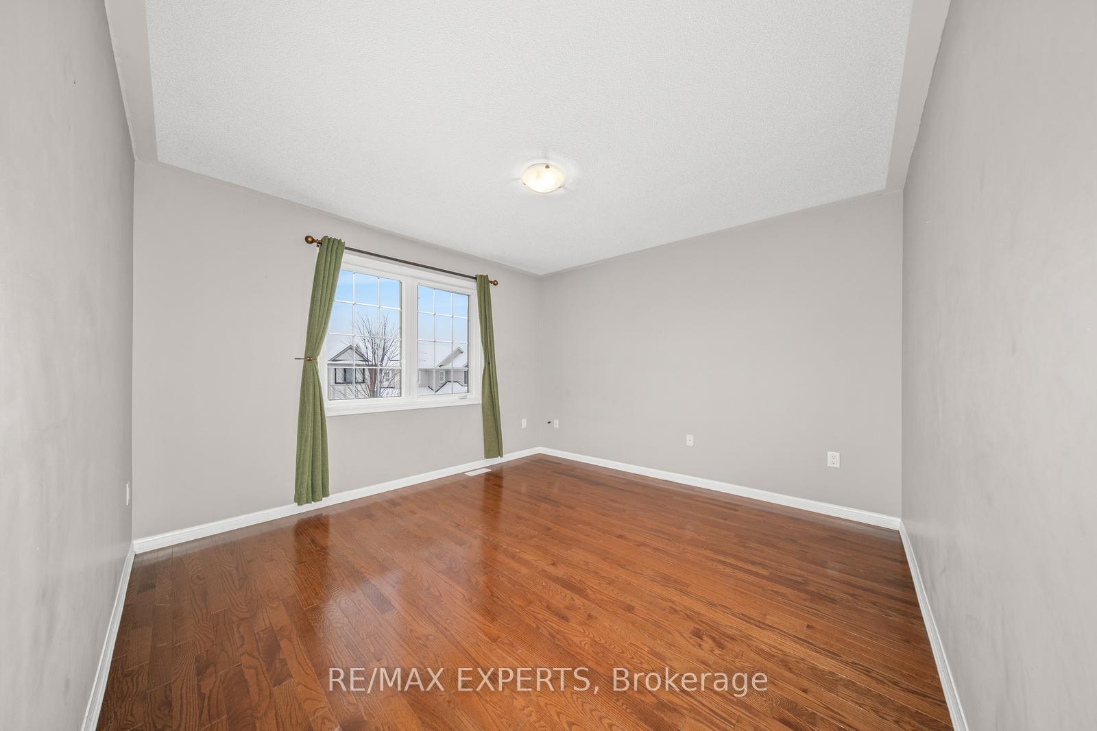 Photo 28 of 70 Steele Street, New Tecumseth, Alliston — HOMEH
