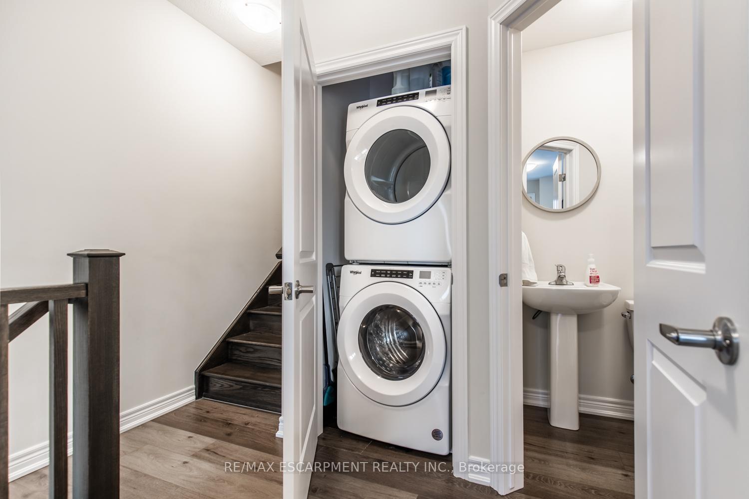 Photo 8 of Unit 31, 27 Rachel Drive, Hamilton, Stoney Creek — HOMEH