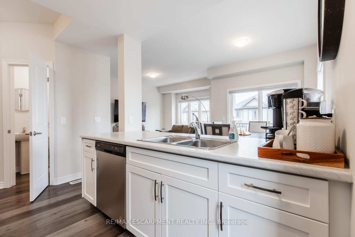 Photo 15 of Unit 31, 27 Rachel Drive, Hamilton, Stoney Creek — HOMEH