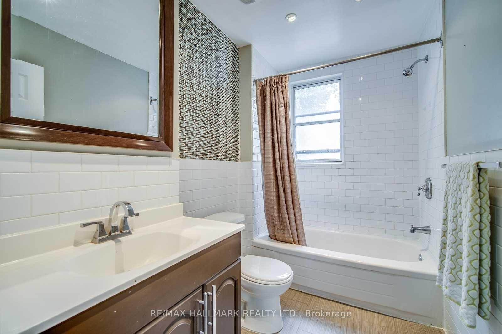 Photo 11 of Unit Main, 216 Hastings Avenue, Toronto, South Riverdale — HOMEH