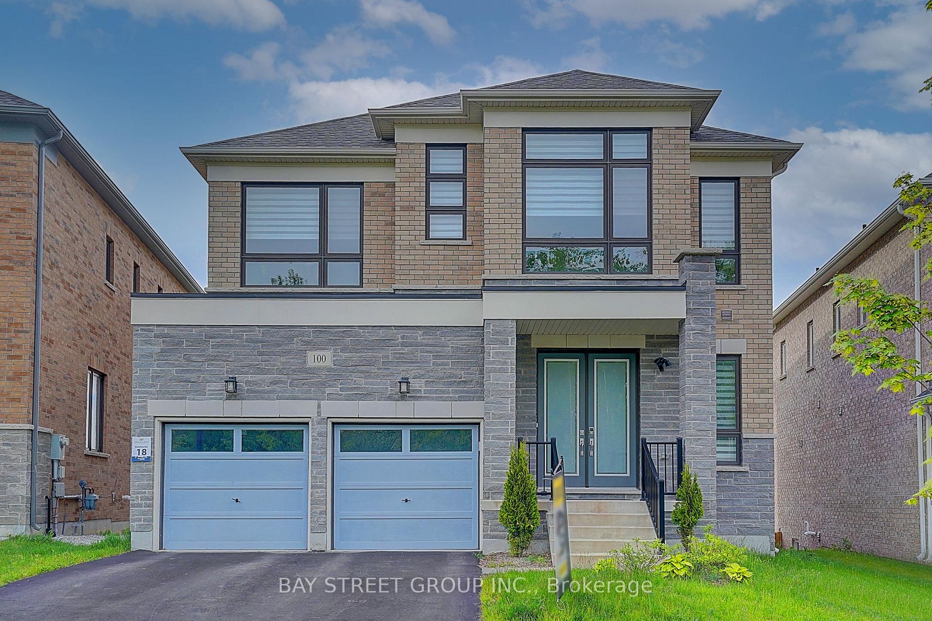 Photo 2 of 100 Woodhaven Avenue, Aurora, Aurora Estates — HOMEH
