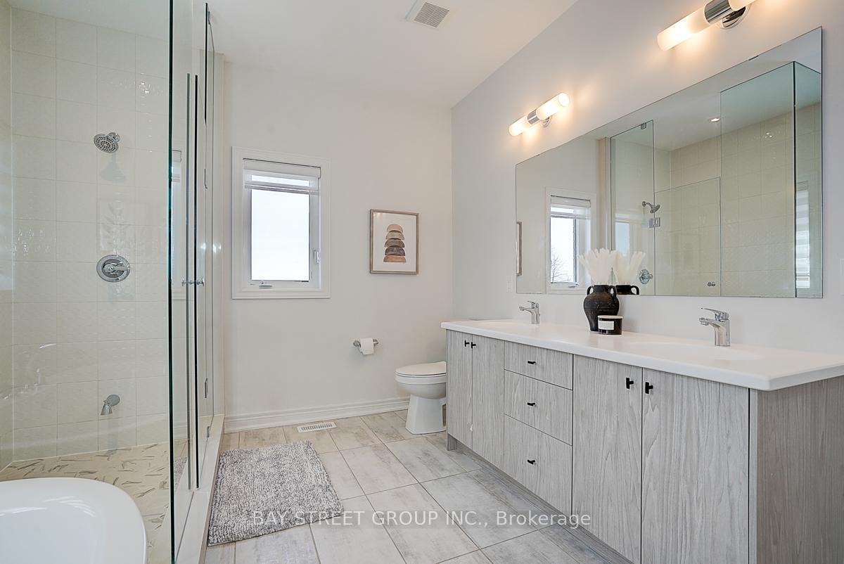 Photo 13 of 100 Woodhaven Avenue, Aurora, Aurora Estates — HOMEH
