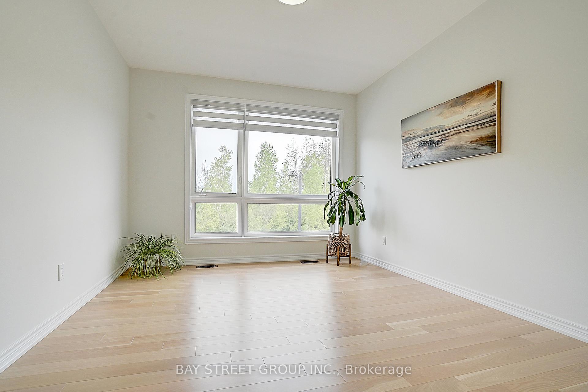 Photo 17 of 100 Woodhaven Avenue, Aurora, Aurora Estates — HOMEH