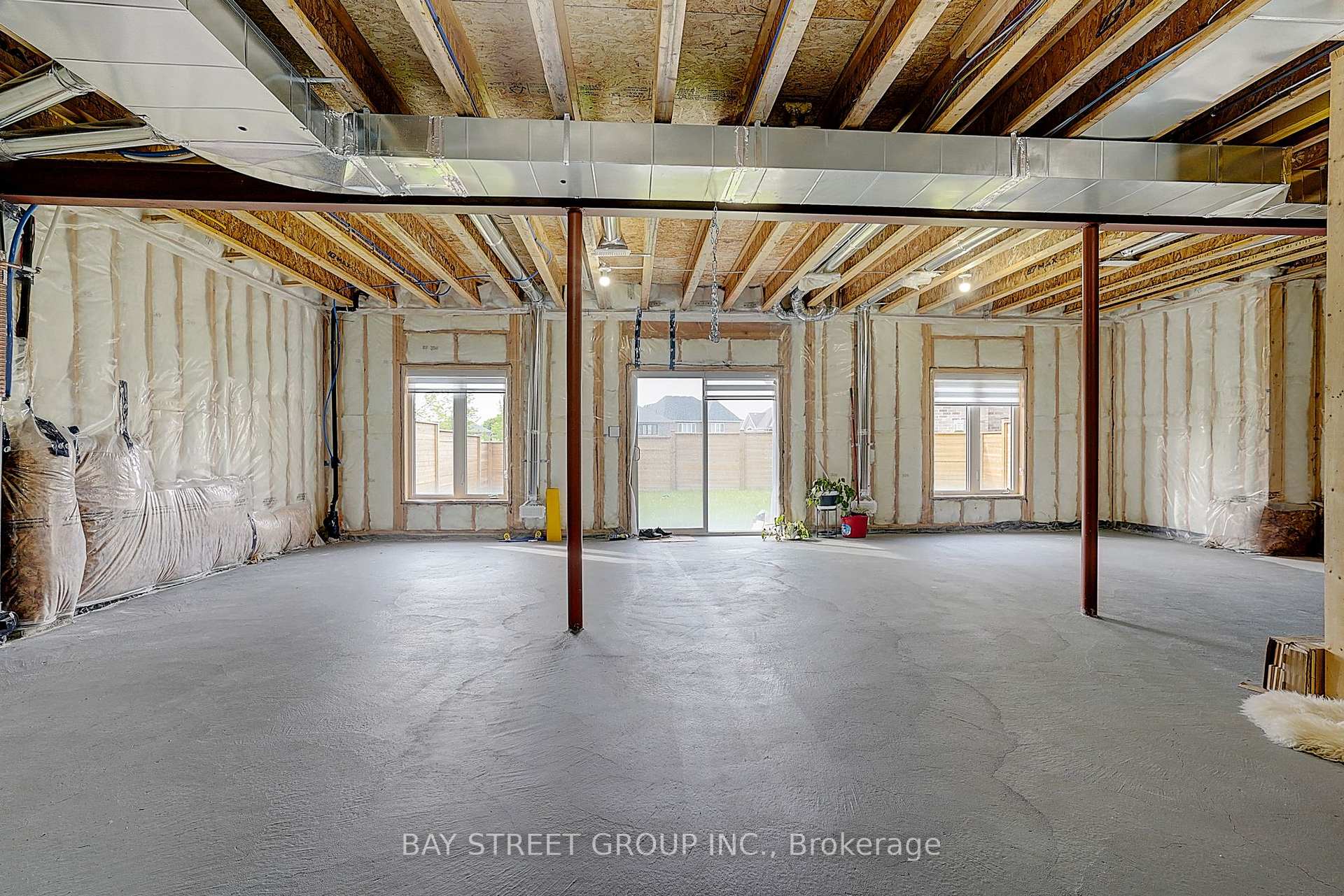 Photo 18 of 100 Woodhaven Avenue, Aurora, Aurora Estates — HOMEH