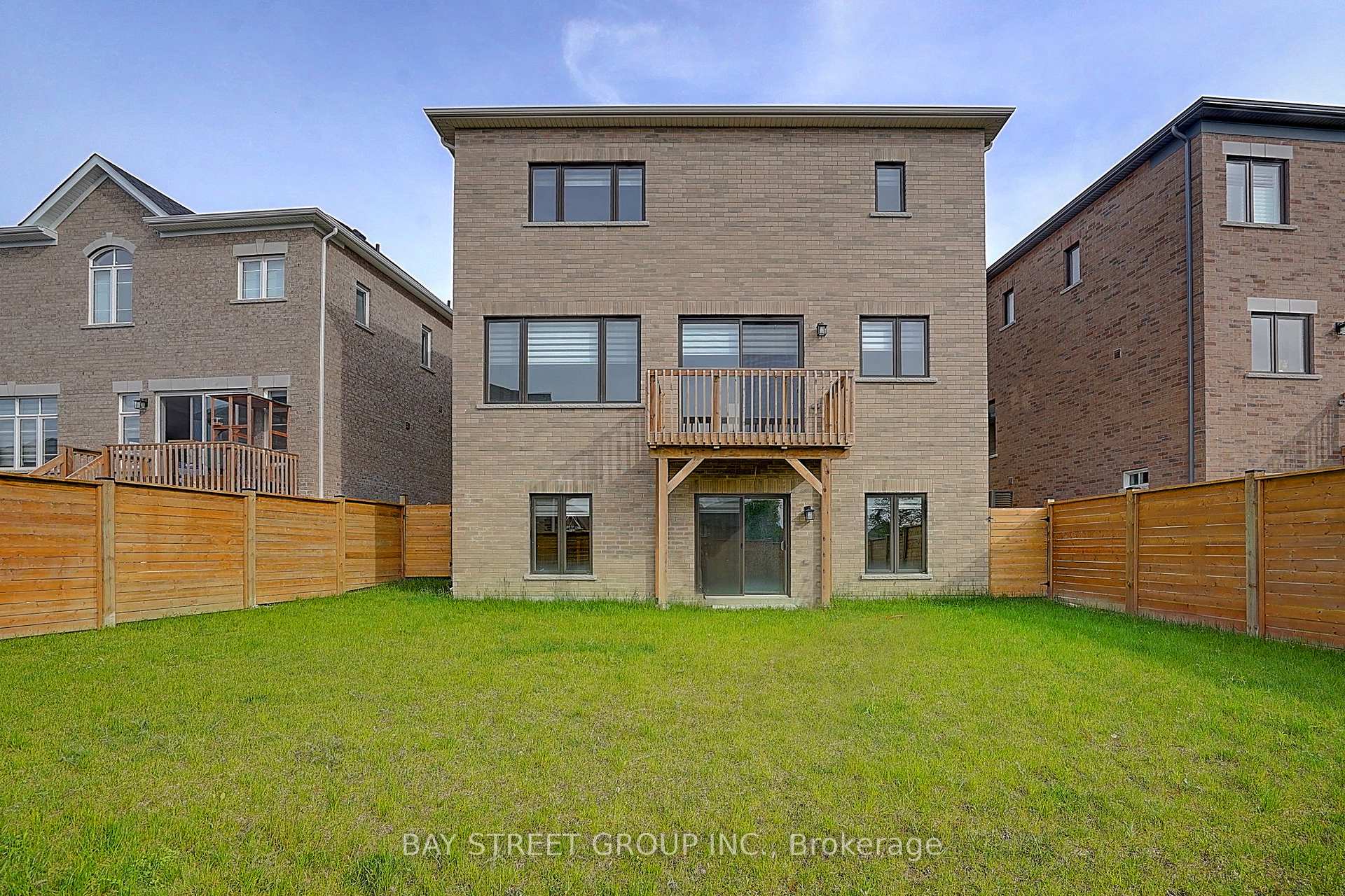 Photo 19 of 100 Woodhaven Avenue, Aurora, Aurora Estates — HOMEH