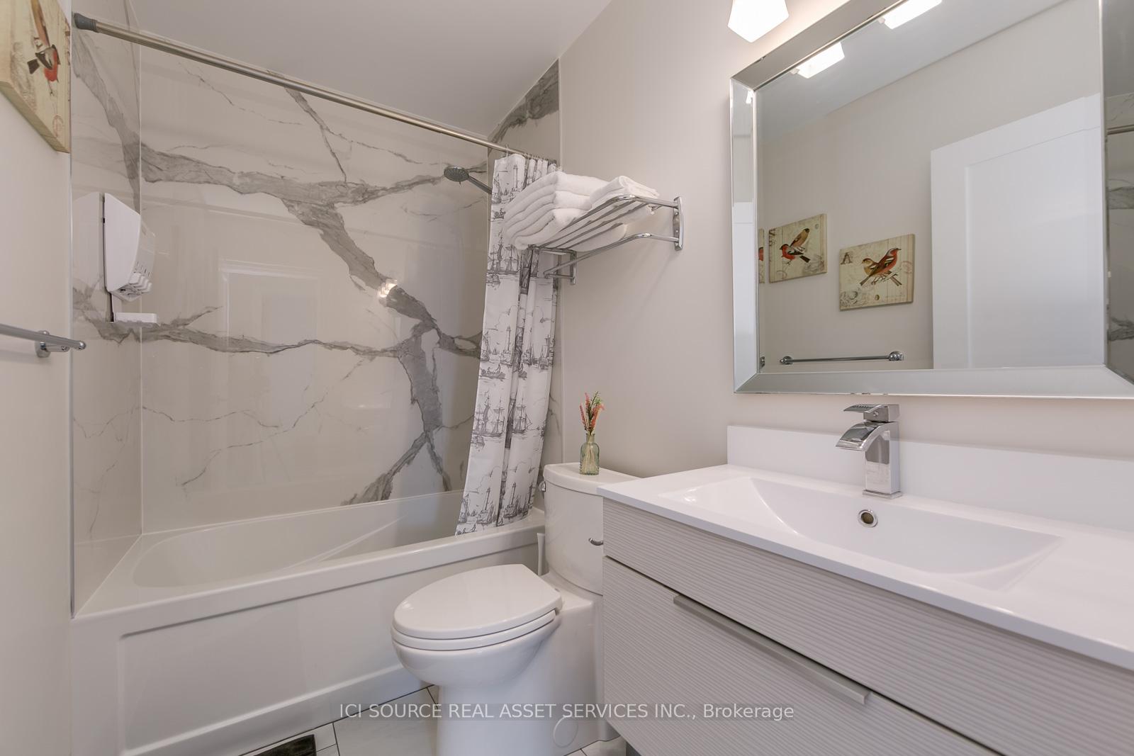 Photo 8 of Unit 3rd Fl, 49 Beatrice Street, Toronto, Trinity-Bellwoods — HOMEH