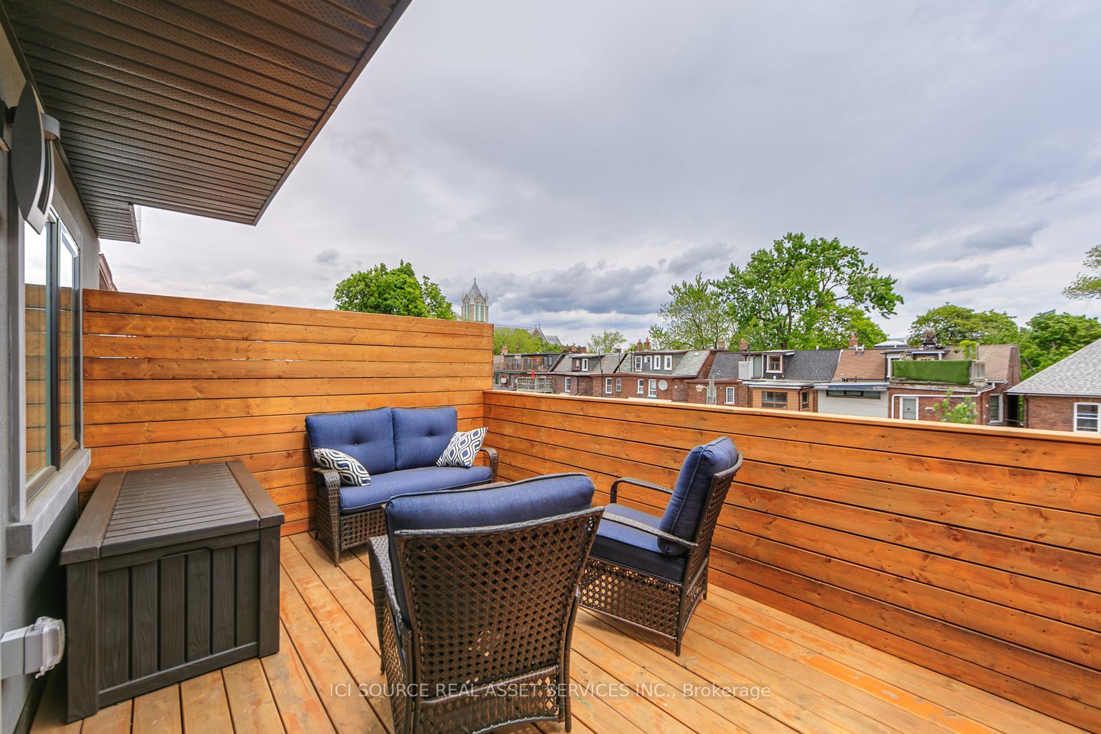Photo 12 of Unit 3rd Fl, 49 Beatrice Street, Toronto, Trinity-Bellwoods — HOMEH