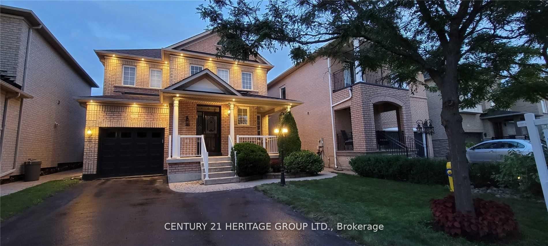 Photo 2 of 72 Sedgeway Heights, Vaughan, Vellore Village — HOMEH