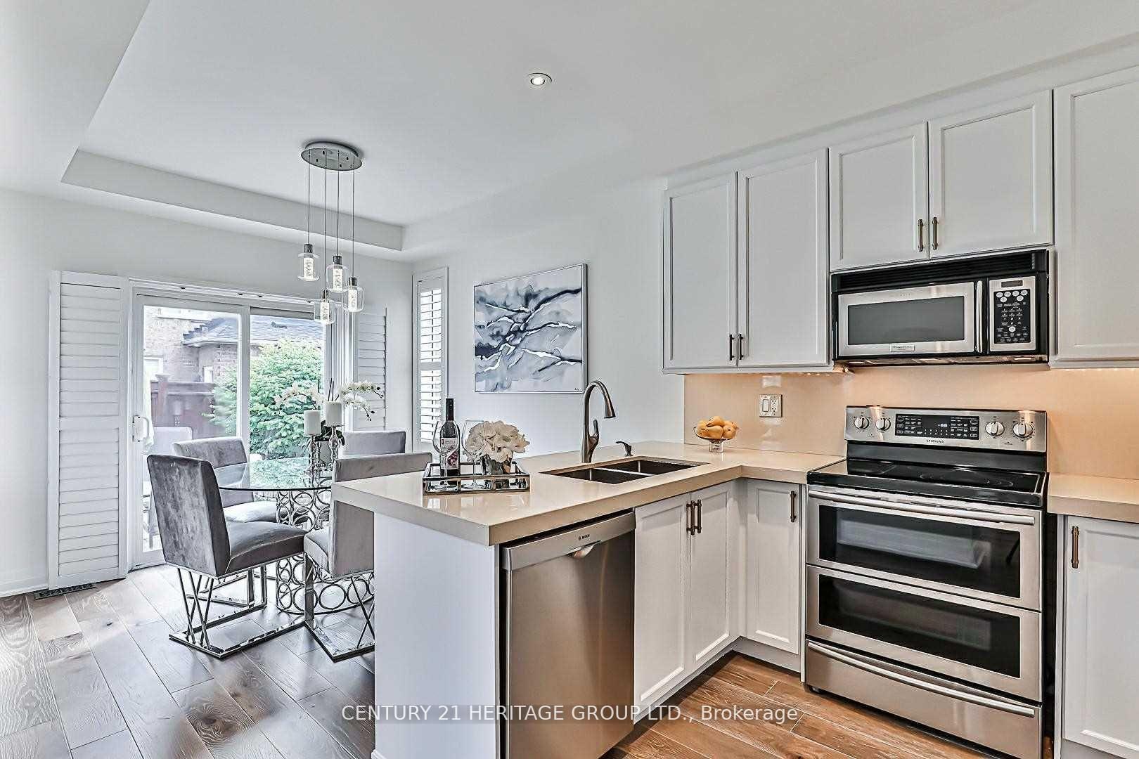 Photo 8 of 72 Sedgeway Heights, Vaughan, Vellore Village — HOMEH