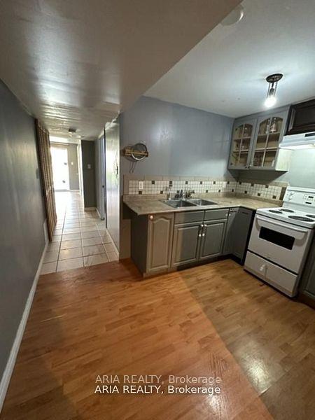 Photo 2 of Unit 2, 64 Sedgewick Circle, Brampton, Fletcher's Meadow — HOMEH
