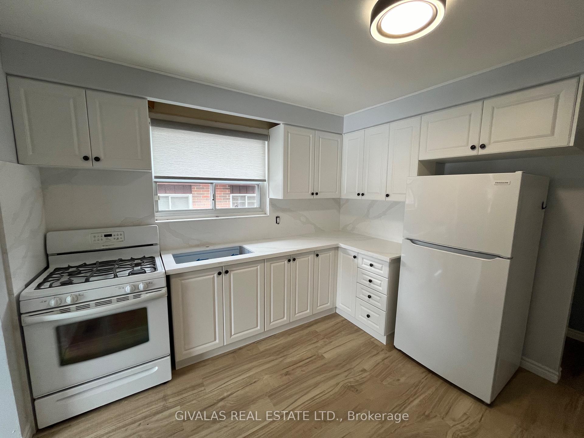 Photo 5 of Unit UPPER, 819 Bem Avenue, Pickering, Bay Ridges — HOMEH