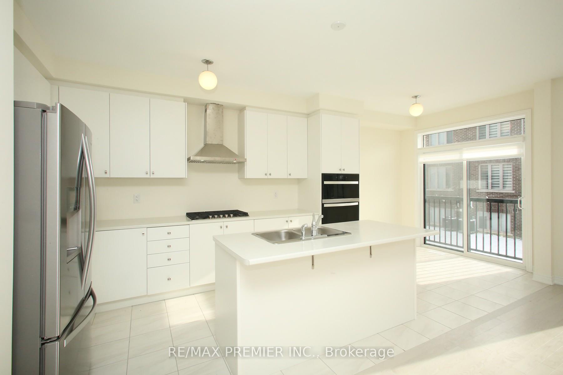 Photo 6 of 55 Kinloss Street, Vaughan, Kleinburg — HOMEH
