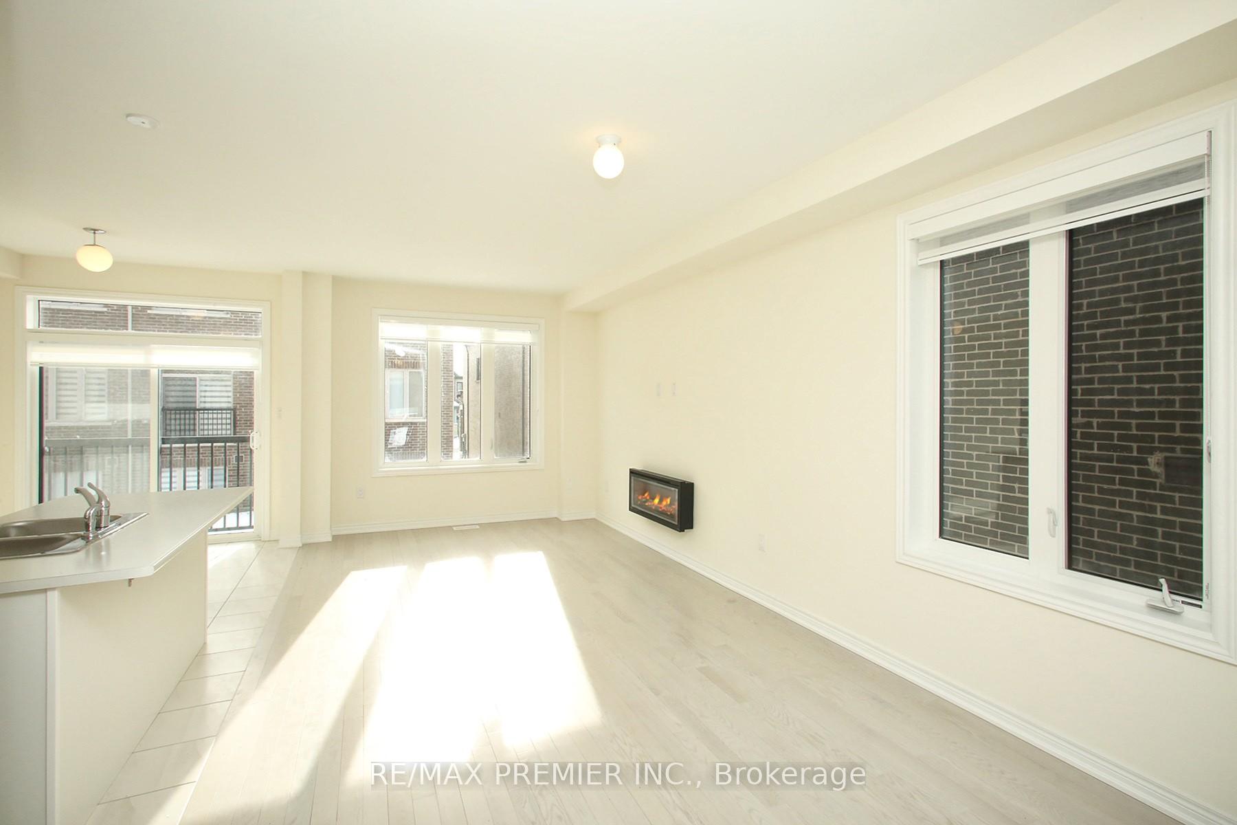 Photo 9 of 55 Kinloss Street, Vaughan, Kleinburg — HOMEH