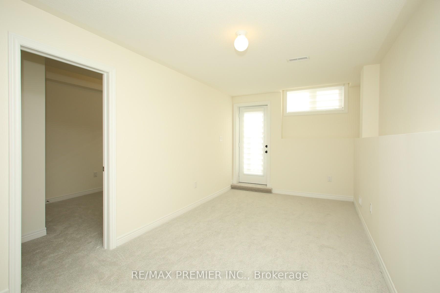 Photo 17 of 55 Kinloss Street, Vaughan, Kleinburg — HOMEH