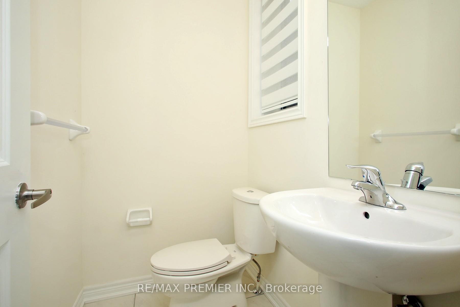 Photo 22 of 55 Kinloss Street, Vaughan, Kleinburg — HOMEH
