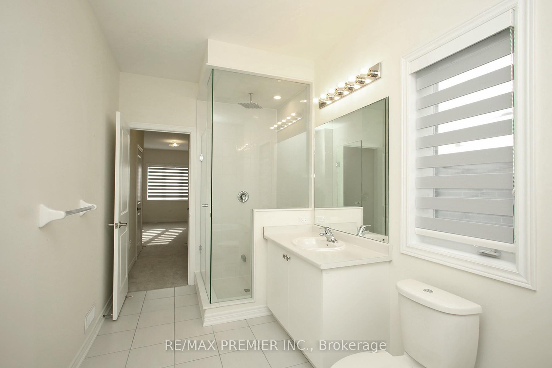 Photo 25 of 55 Kinloss Street, Vaughan, Kleinburg — HOMEH