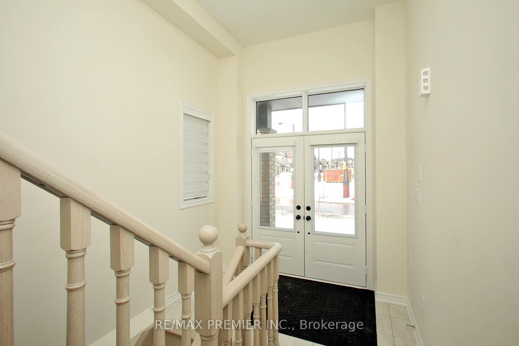 Photo 24 of 55 Kinloss Street, Vaughan, Kleinburg — HOMEH