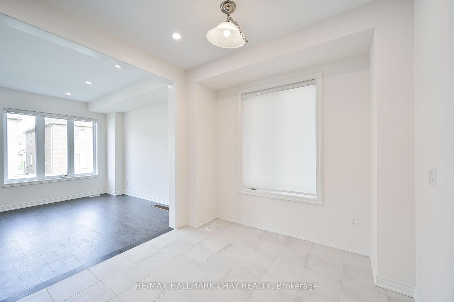 Photo 10 of 1063 Garner Road E, Hamilton, Meadowlands — HOMEH