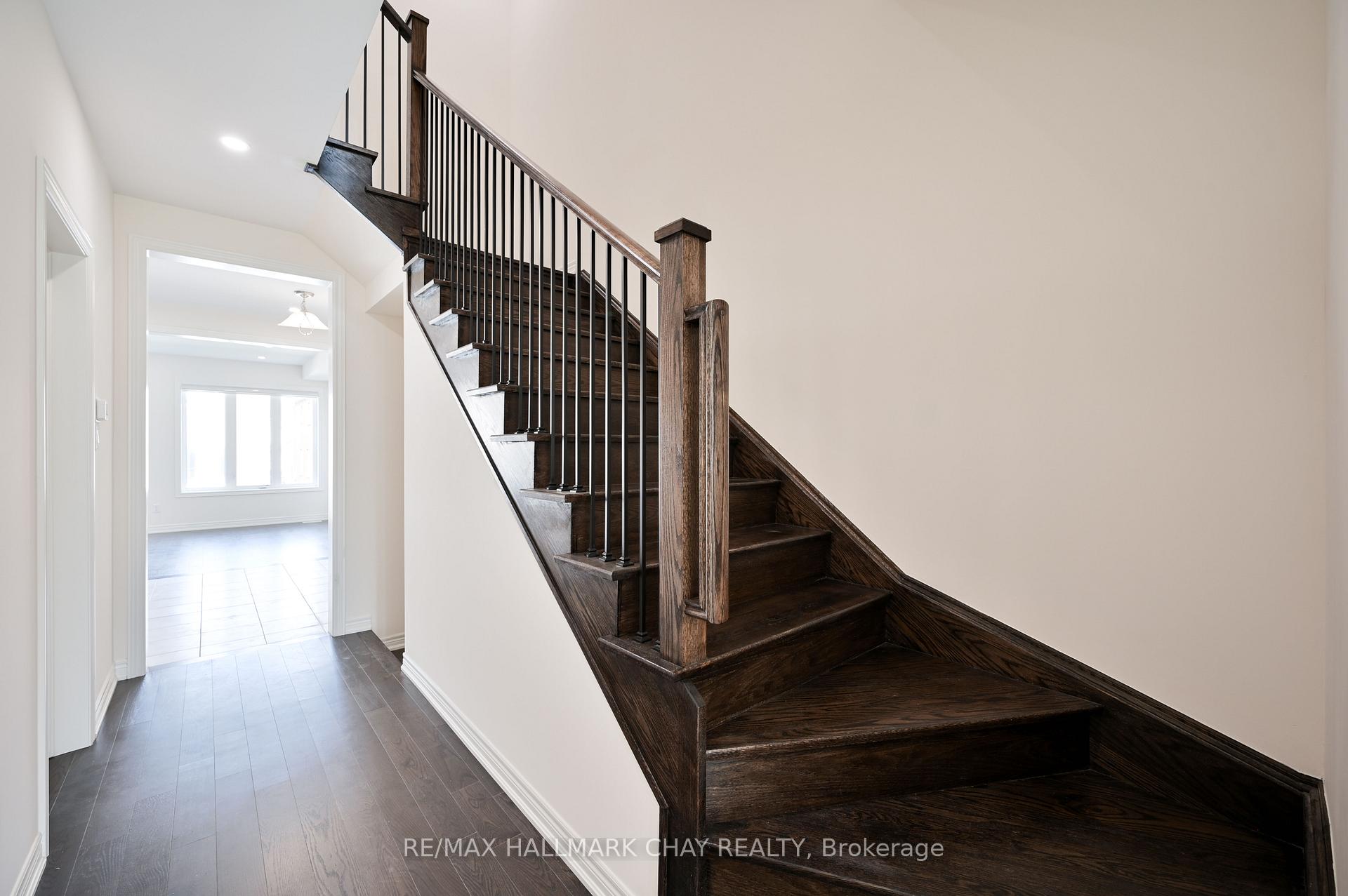 Photo 17 of 1063 Garner Road E, Hamilton, Meadowlands — HOMEH