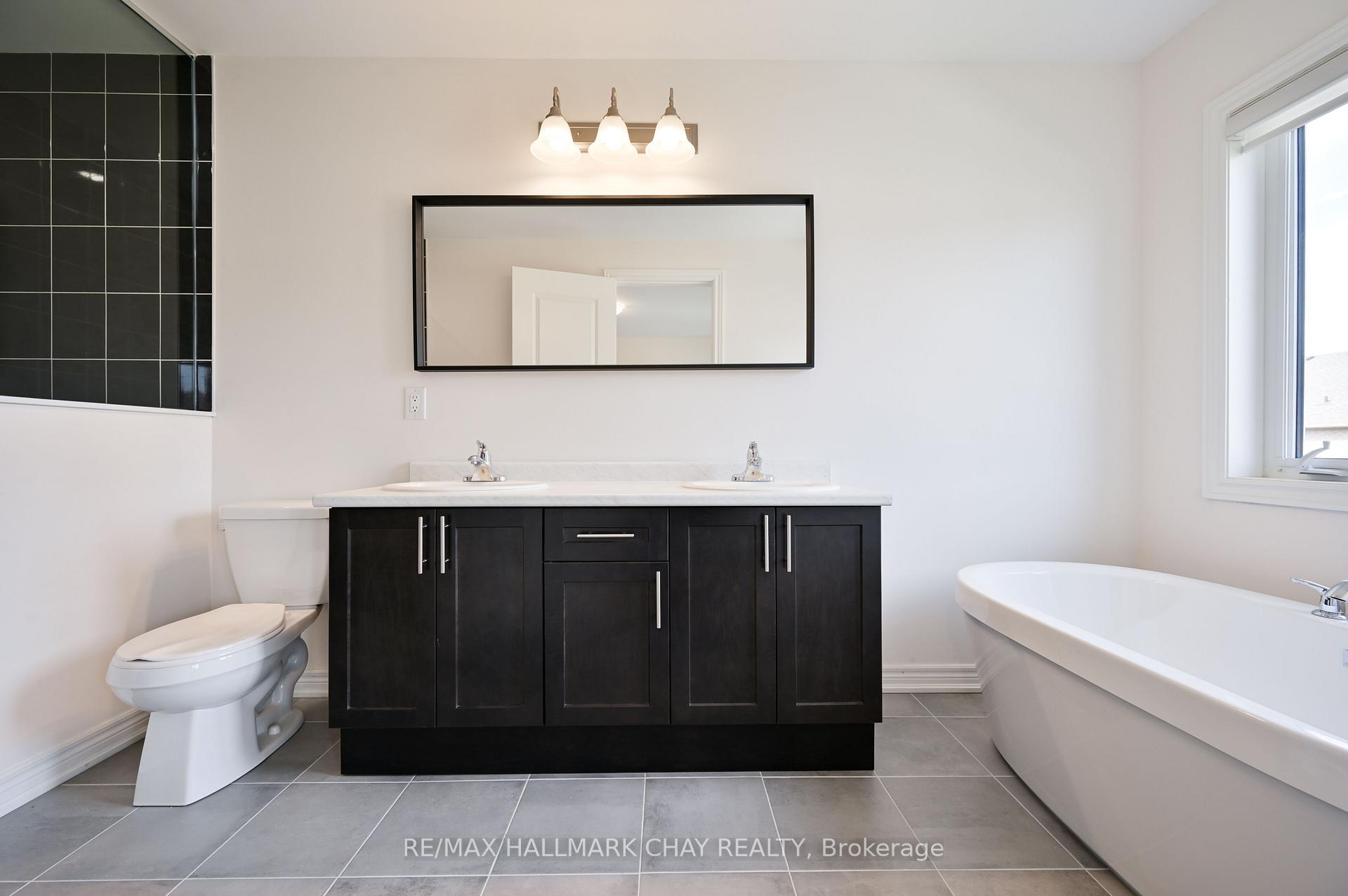Photo 19 of 1063 Garner Road E, Hamilton, Meadowlands — HOMEH