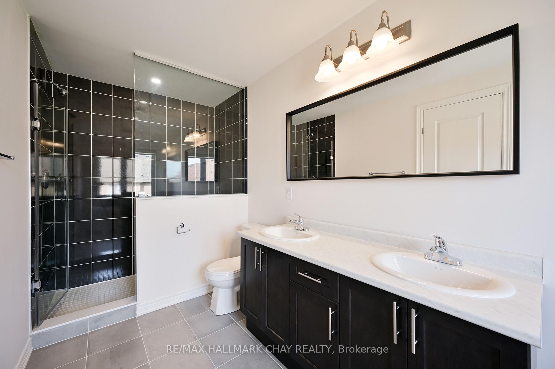 Photo 20 of 1063 Garner Road E, Hamilton, Meadowlands — HOMEH