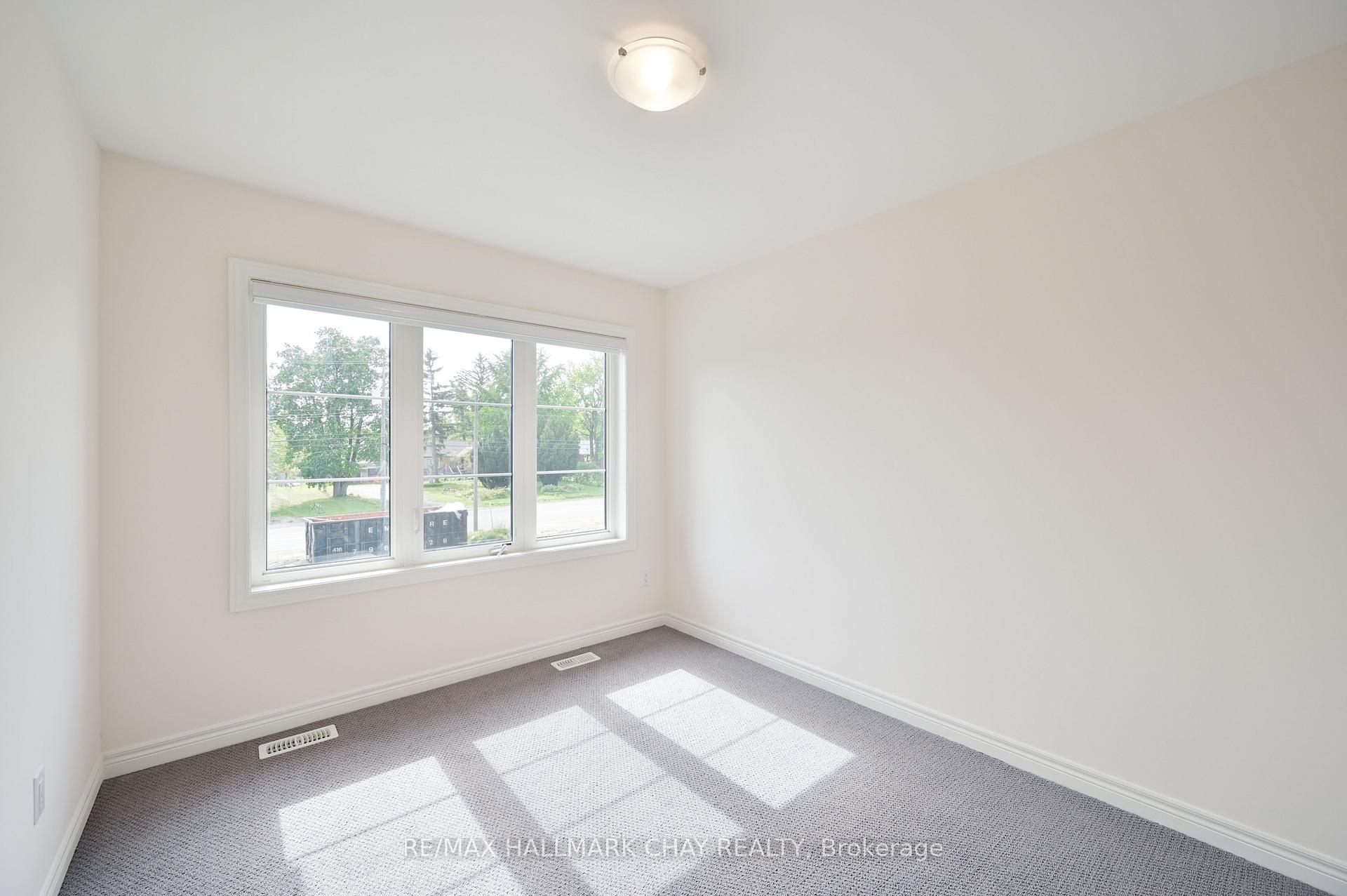 Photo 24 of 1063 Garner Road E, Hamilton, Meadowlands — HOMEH
