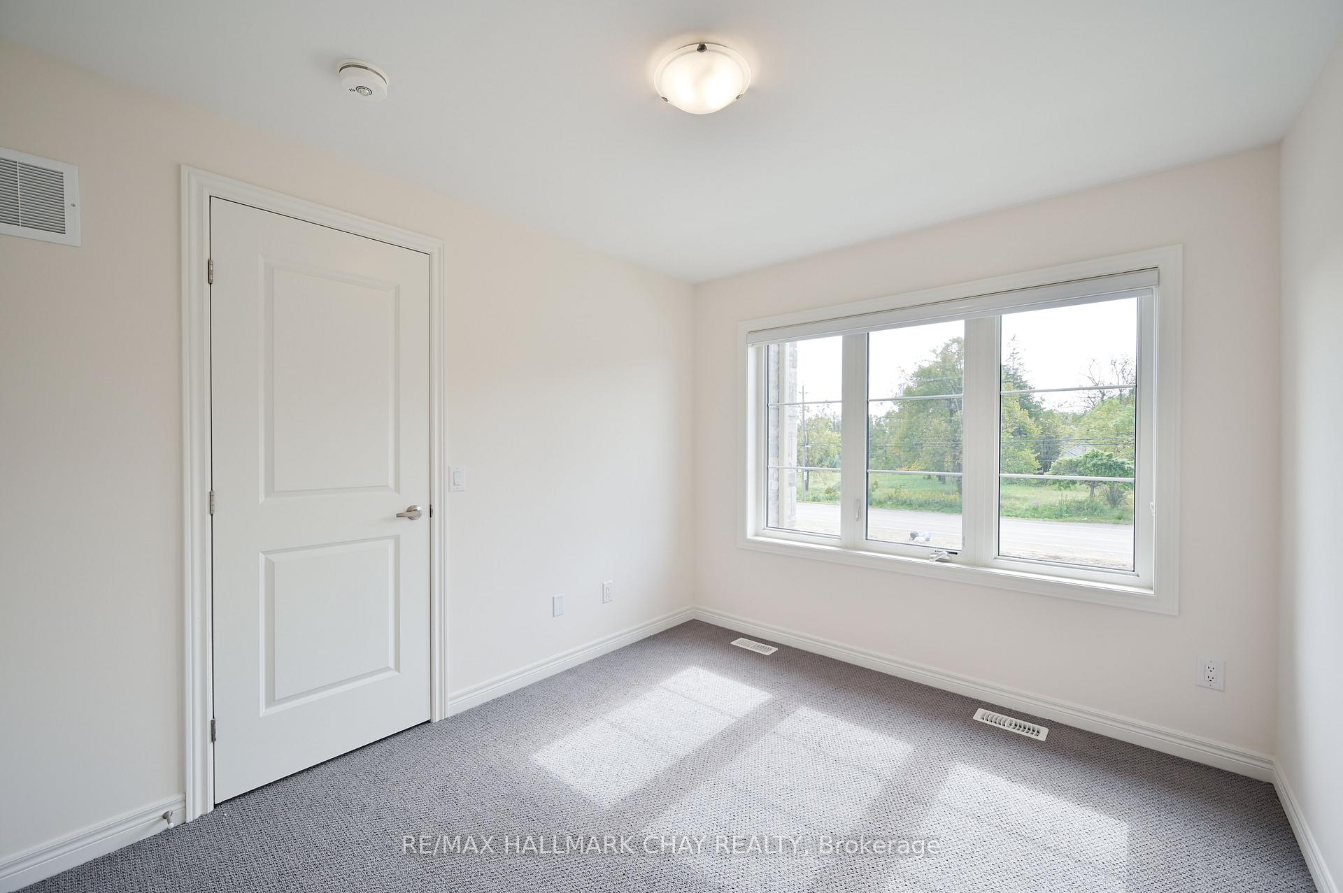 Photo 25 of 1063 Garner Road E, Hamilton, Meadowlands — HOMEH
