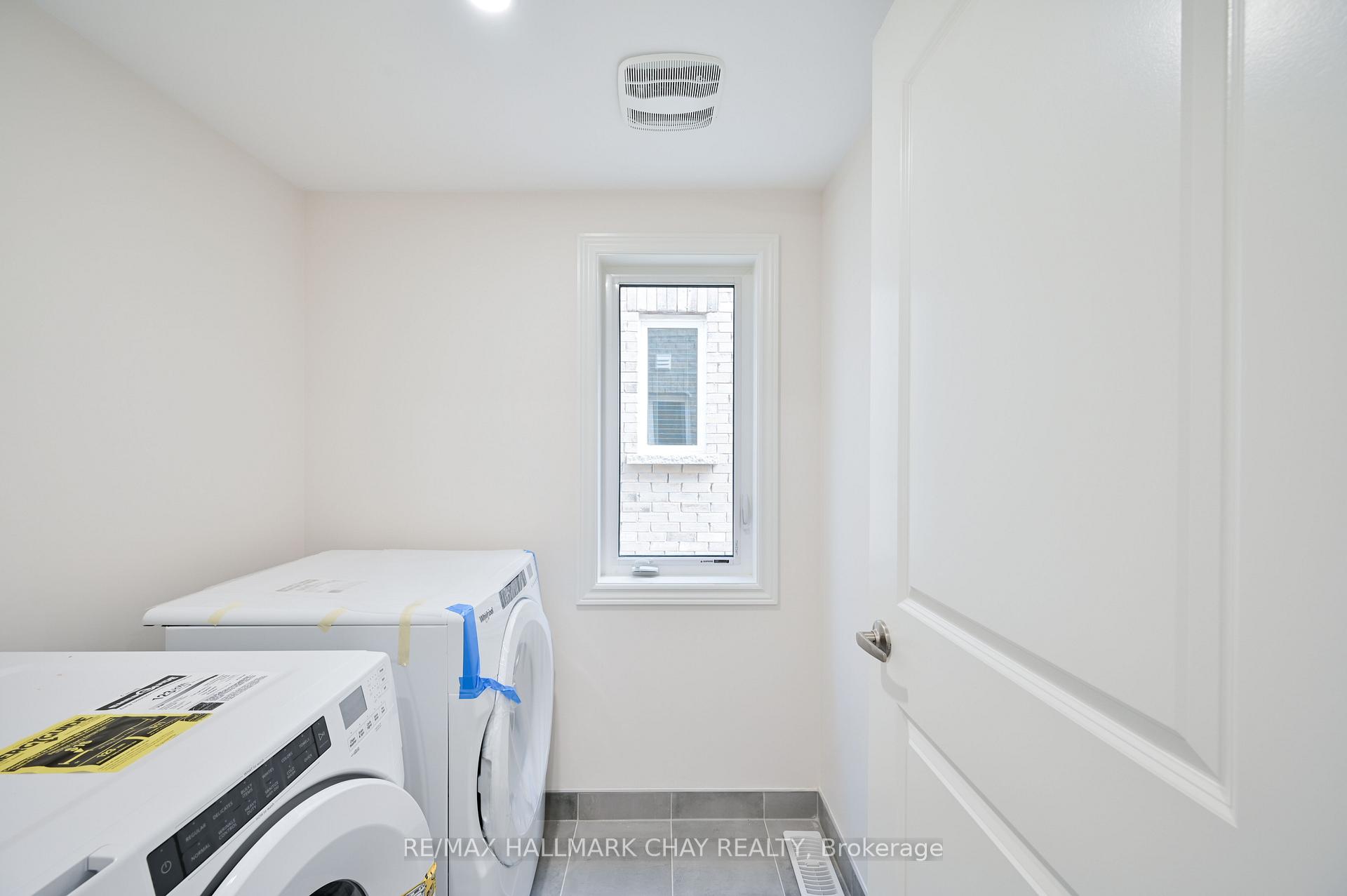 Photo 27 of 1063 Garner Road E, Hamilton, Meadowlands — HOMEH