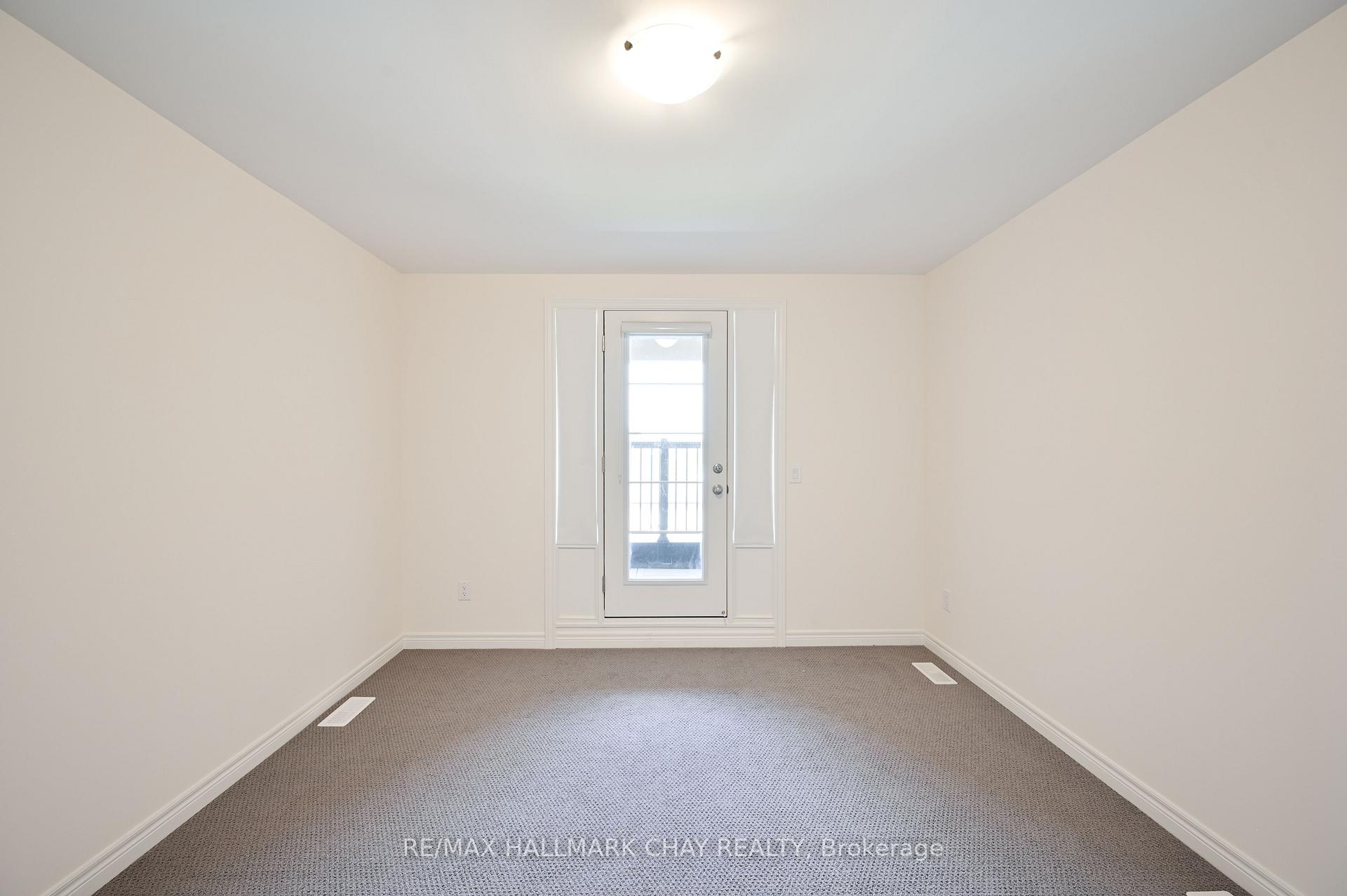 Photo 32 of 1063 Garner Road E, Hamilton, Meadowlands — HOMEH