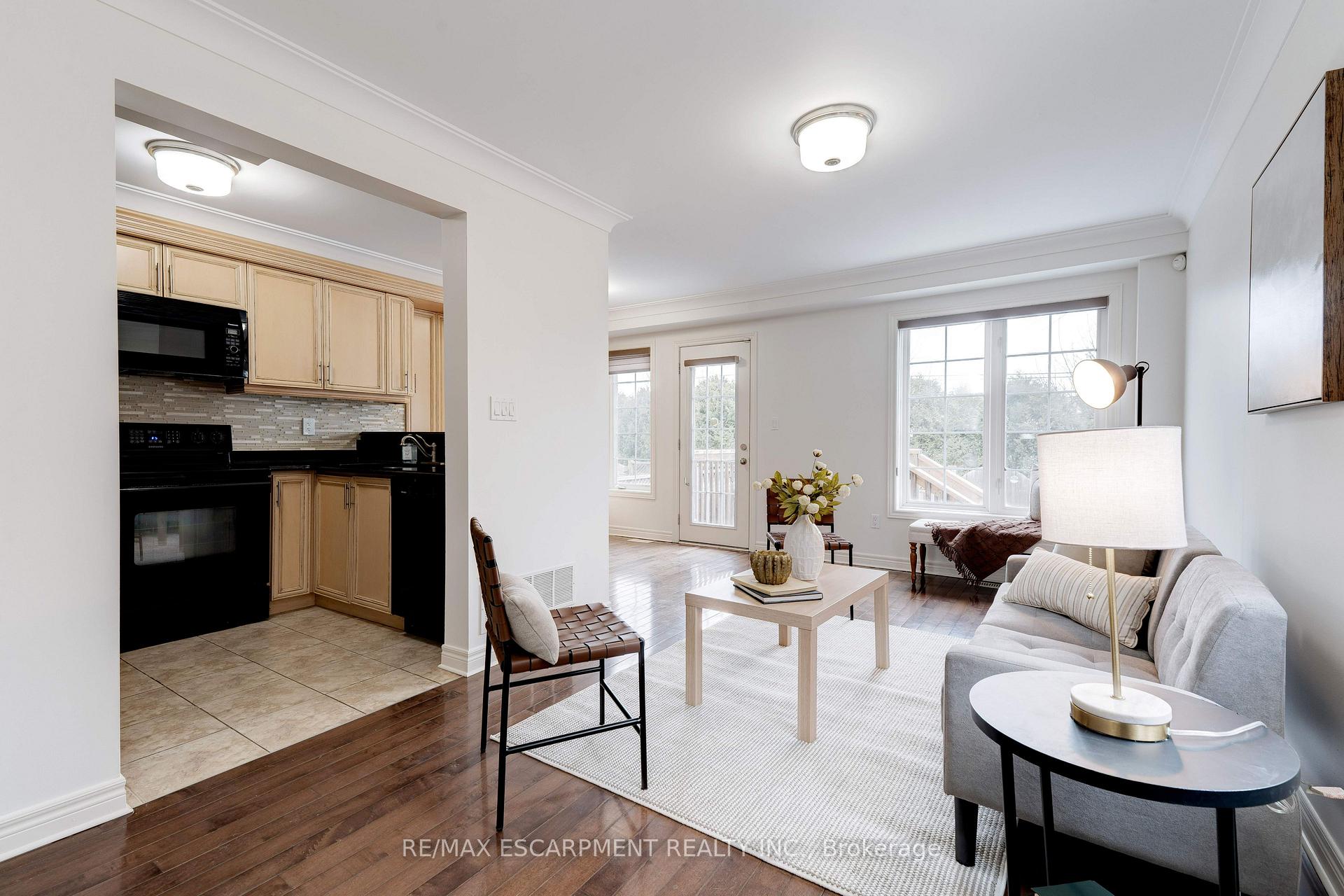 Photo 6 of Unit 5, 151 Green Road, Hamilton, Stoney Creek — HOMEH