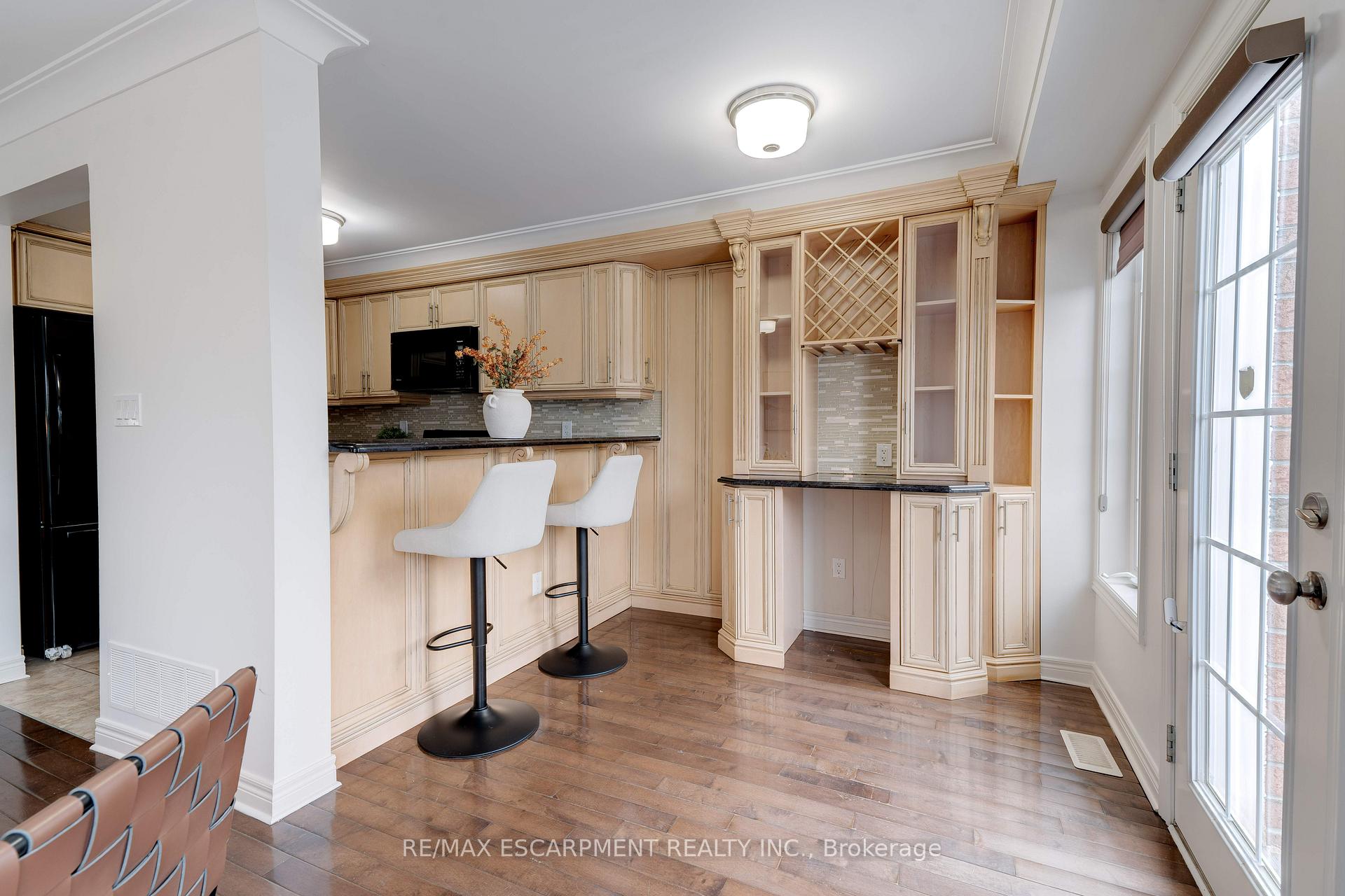Photo 10 of Unit 5, 151 Green Road, Hamilton, Stoney Creek — HOMEH