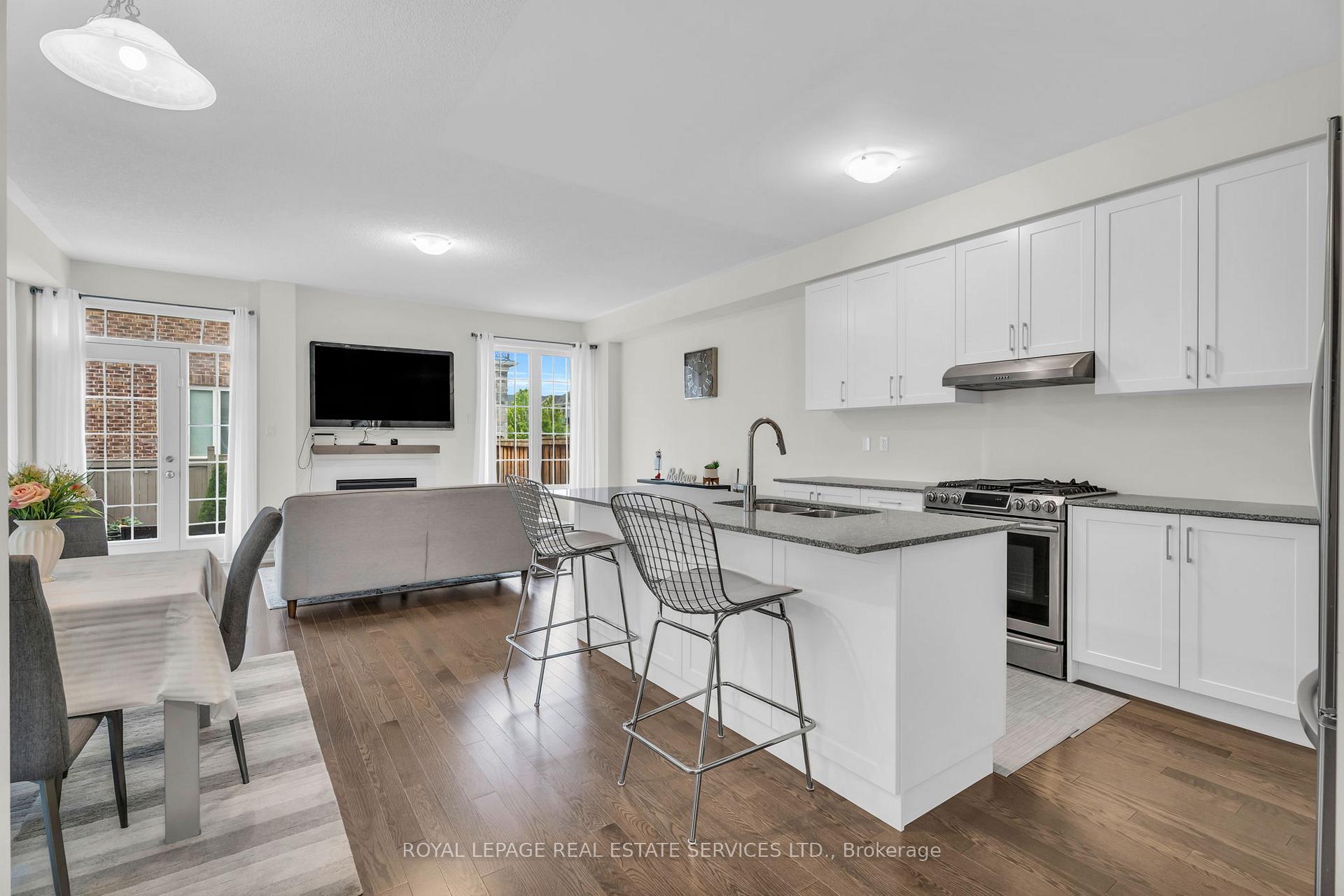 Photo 1 of Unit UPPER, 4 Hammerslea Court, Brampton, Bram West — HOMEH